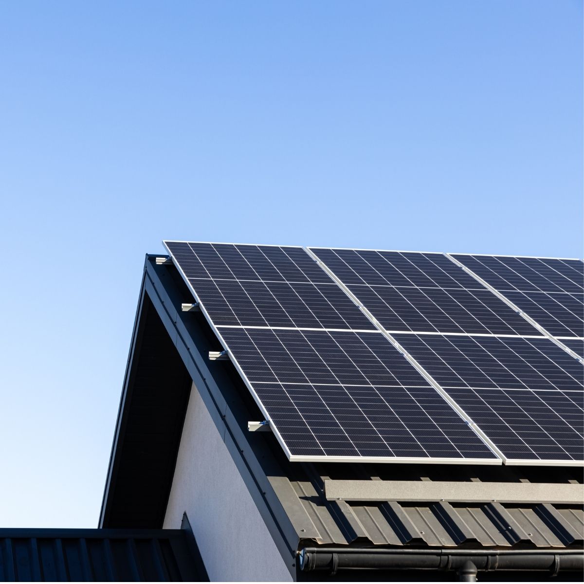 home-solar-blue-sky