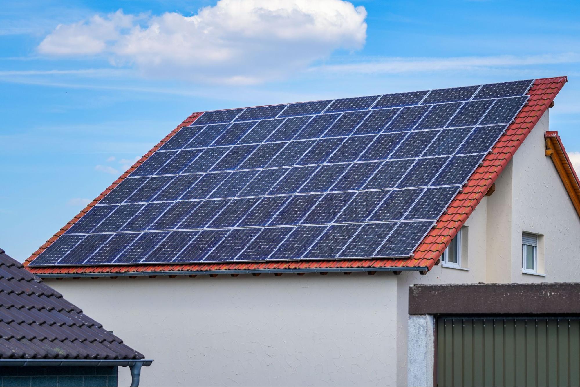 full-roof-solar